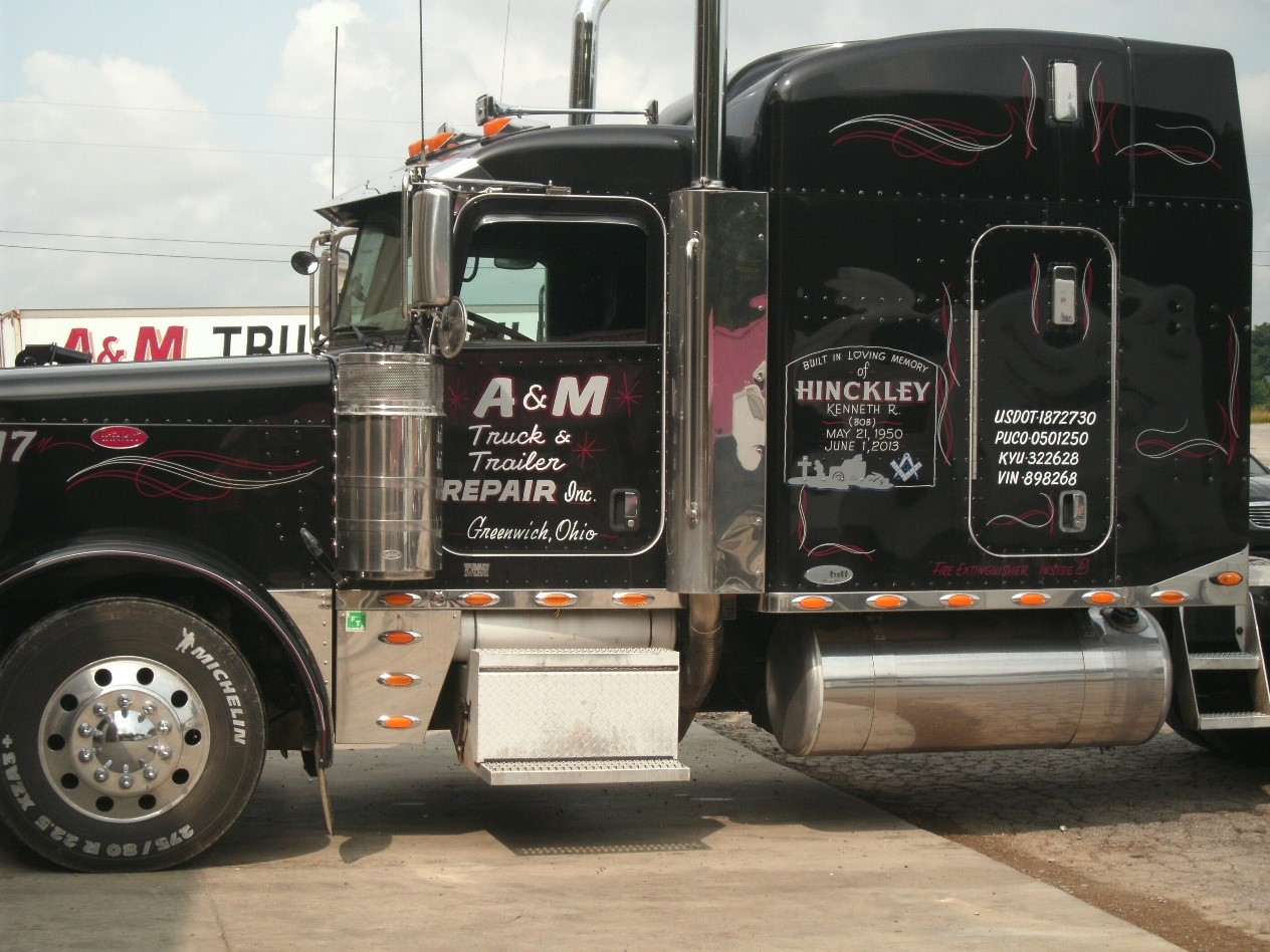 As a truck driver, you want to ensure you’re not subjecting your vehicle to anything short of the best service and care affordable. So, when unfavorable roadside circumstances catch you off guard, you want to have full confidence in the technicians servicing it. A&M Truck and Trailer Repair will accommodate you as much as possible, especially under unexpected or emergency conditions.